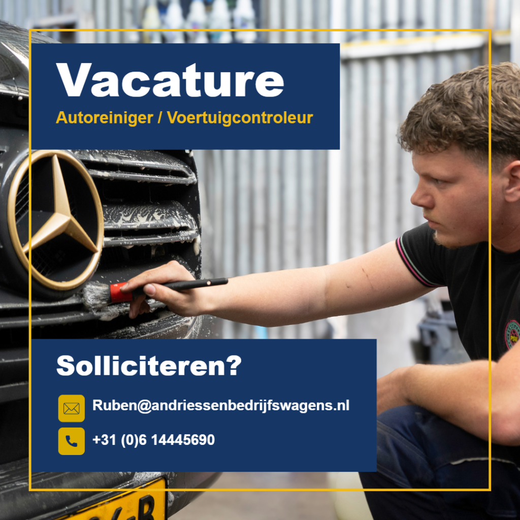Afbeelding van een medewerker met daarover een overlay met de tekst: Vacature autoreiniger Solliciteren? Mail: Ruben@andriessenbedrijfswagens.nl Bel: +31(0)6 14445690